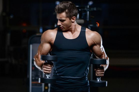 Steroide und Progression: So bleibt das Training langfristig wirksam Steroide und Progression: So bleibt das Training langfristig wirksam